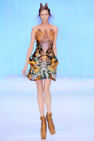 Look 2
